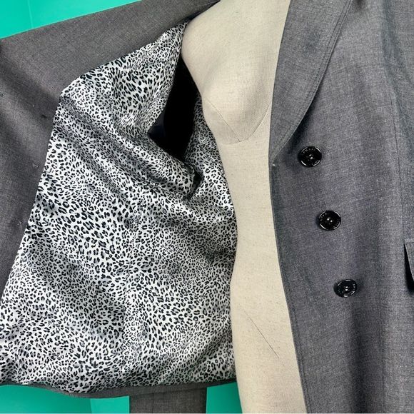 Tahari Gray 3 Button Blazer Size 14 Career Professional Collared Jacket - Picture 10 of 16